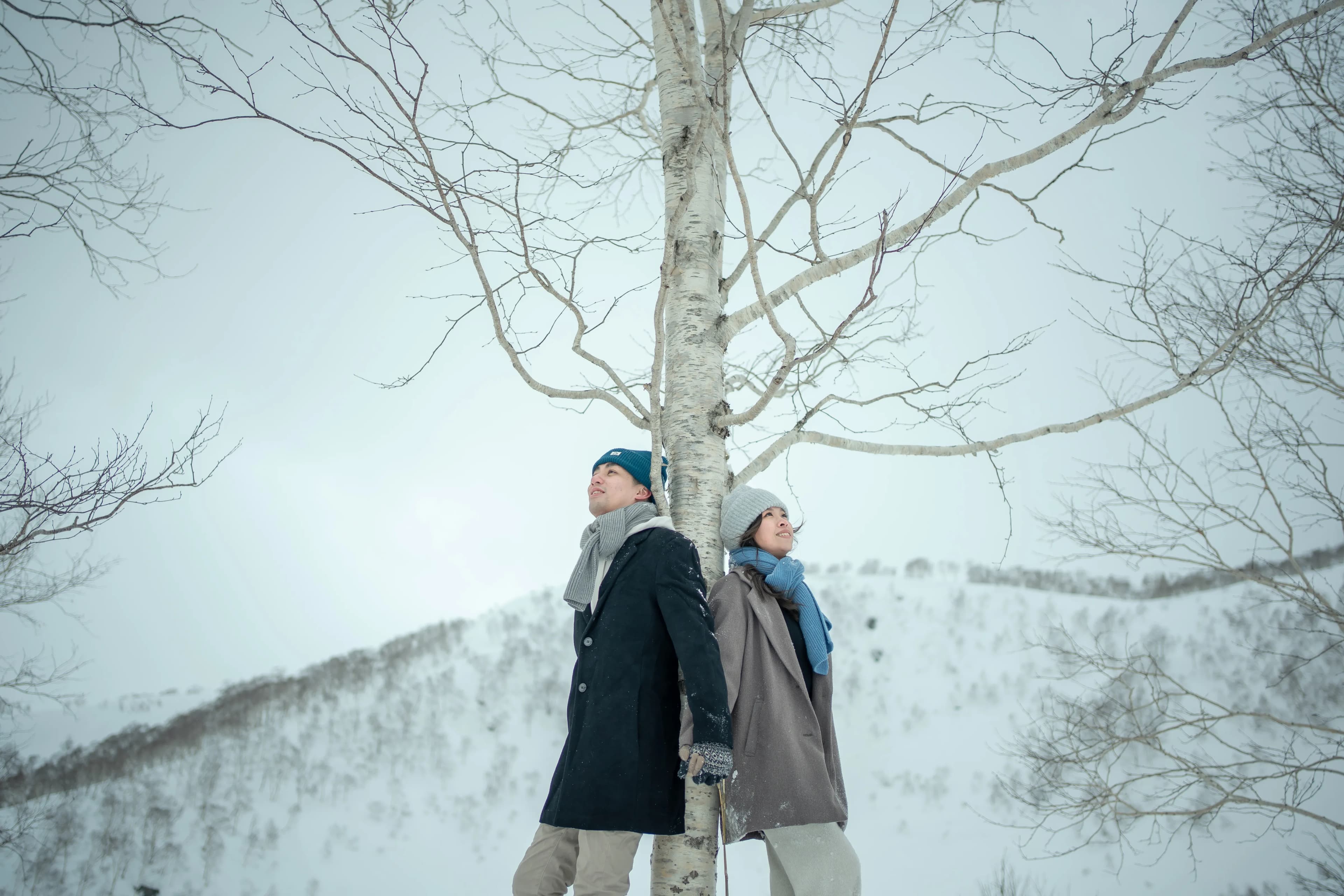 Couple in Niseko snow